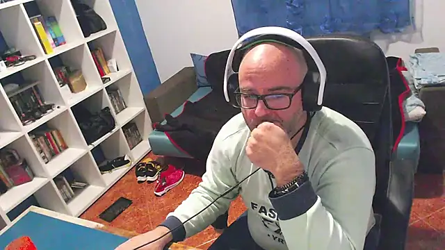 ravingr4d4 online show from 12-19-25, 11:51