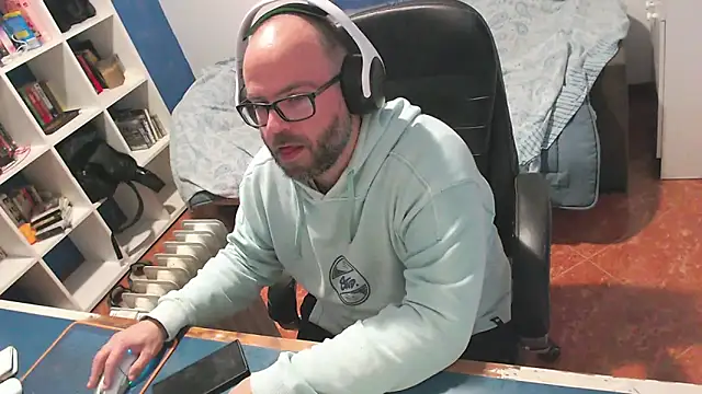 ravingr4d4 online show from 03-16-26, 09:39