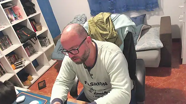 ravingr4d4 online show from 03-12-26, 12:27