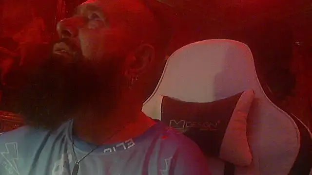 maseurbeardedpig online show from 08-02-26, 08:39