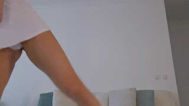 LilyRoselyn online show from 12-16-25, 01:15