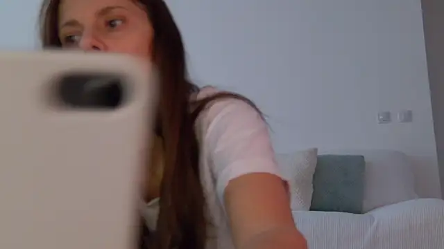 LilyRoselyn online show from 10-20-25, 12:17