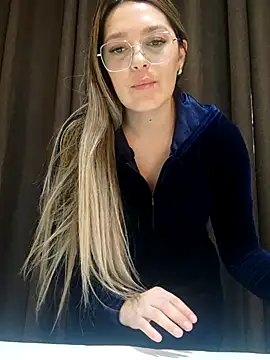 Snapshot of Daniela77771 chatting on 07-02-26, 05:30 Daniela77771 online show from 07-02-26, 05:30