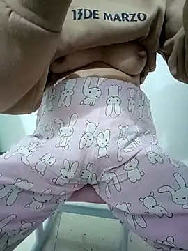 SweetGirl2k2 online show from 12-16-25, 11:09