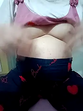 SweetGirl2k2 online show from 04-02-26, 10:16