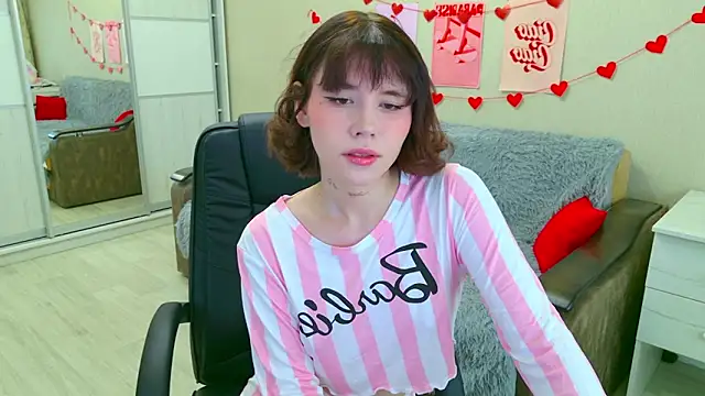 Alisa Black Star online show from 10-04-25, 11:23