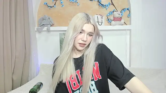 Alisa Black Star online show from 12-20-25, 02:20