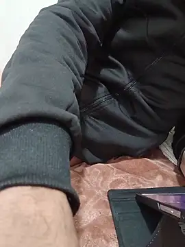 Snapshot of Mimo1402 chatting on 01-19-26, 02:21 Mimo1402 online show from 01-19-26, 02:21