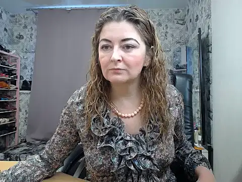 Snapshot of Helen1974 chatting on 03-03-25, 01:23 Helen1974 online show from 03-03-25, 01:23