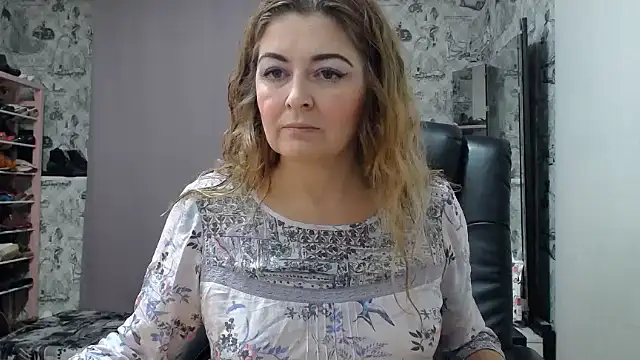 Snapshot of Helen1974 chatting on 01-30-25, 05:17 Helen1974 online show from 01-30-25, 05:17