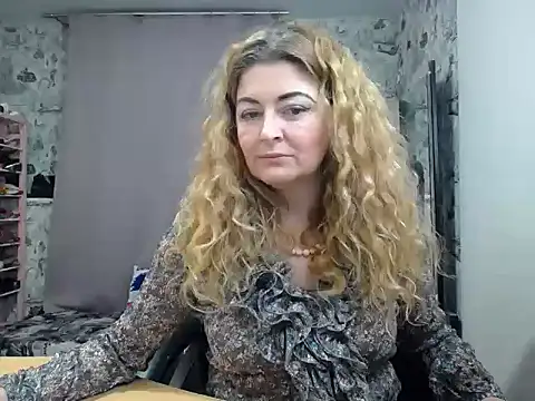 Snapshot of Helen1974 chatting on 03-03-25, 04:36 Helen1974 online show from 03-03-25, 04:36