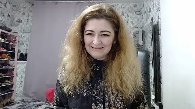 Snapshot of Helen1974 chatting on 01-15-25, 03:11 Helen1974 online show from 01-15-25, 03:11