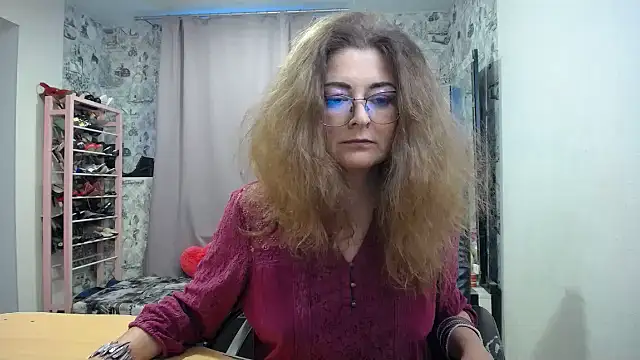 Helen1974 online show from 05-21-26, 02:14