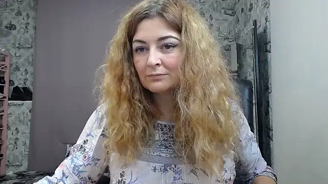 Snapshot of Helen1974 chatting on 01-30-25, 08:21 Helen1974 online show from 01-30-25, 08:21