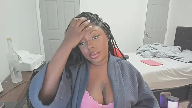 Snapshot of demi_xoxo chatting on 10-01-25, 05:12 demi xoxo online show from 10-01-25, 05:12