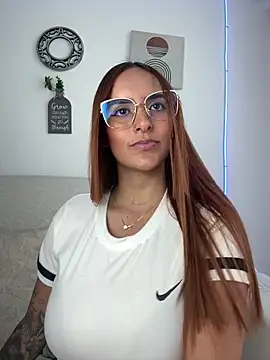 Snapshot of Seized_lust chatting on 02-15-26, 04:28 Seized lust online show from 02-15-26, 04:28