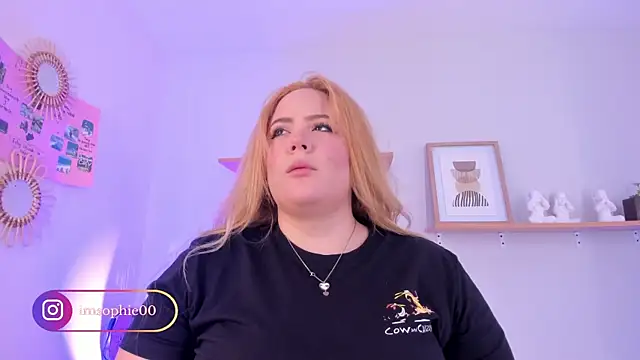 sophiarossee  online show from 03-22-25, 11:21