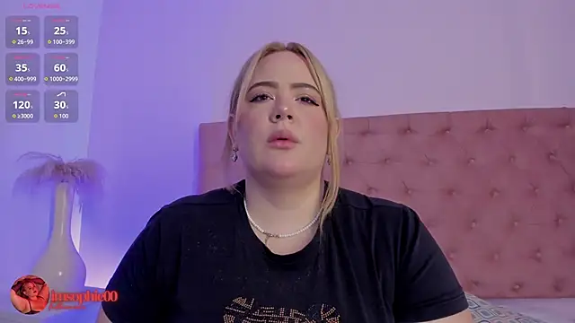 sophiarossee  online show from 11-18-25, 12:08