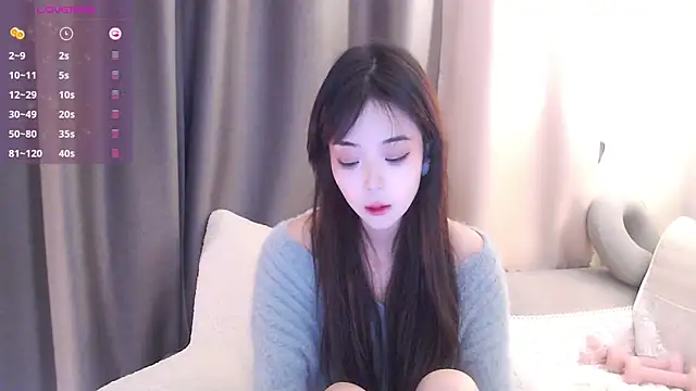 Snapshot of Duludulu_007 chatting on 10-17-25, 04:27 Duludulu 007 online show from 10-17-25, 04:27