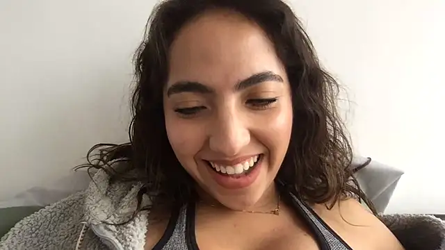 Sophi  a online show from 04-19-26, 07:38