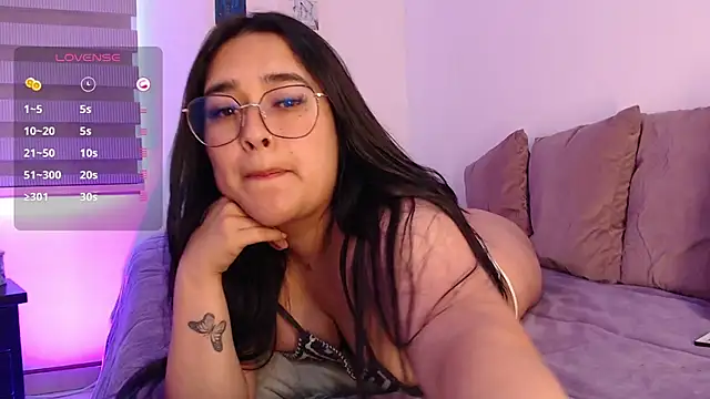 Megan FE online show from 10-18-25, 01:35