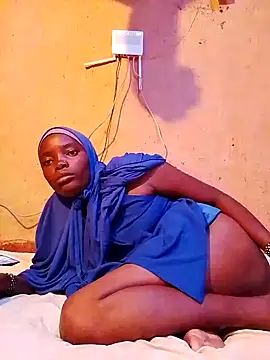 cute naimah online show from 11-12-25, 09:07