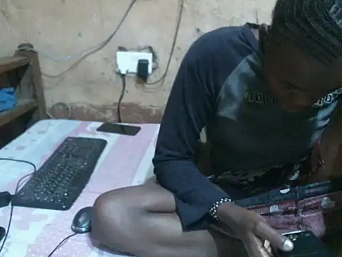 Snapshot of cute_naimah chatting on 06-19-26, 12:16 cute naimah online show from 06-19-26, 12:16