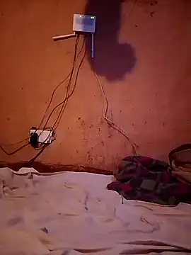 cute naimah online show from 11-11-25, 05:30