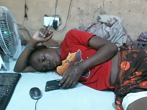 cute naimah online show from 04-21-26, 06:36