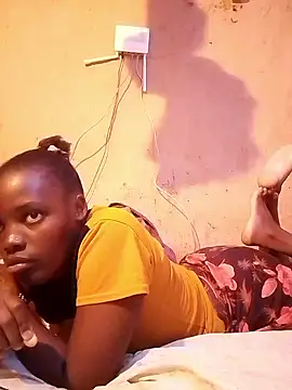 cute naimah online show from 10-12-25, 03:35