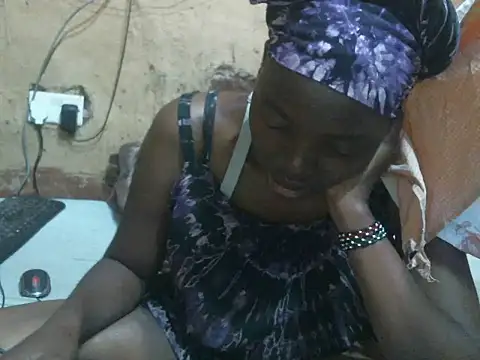 Snapshot of cute_naimah chatting on 07-18-26, 02:47 cute naimah online show from 07-18-26, 02:47