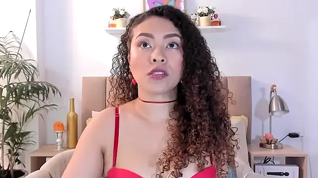 Zoe Gruber online show from 02-10-26, 09:47