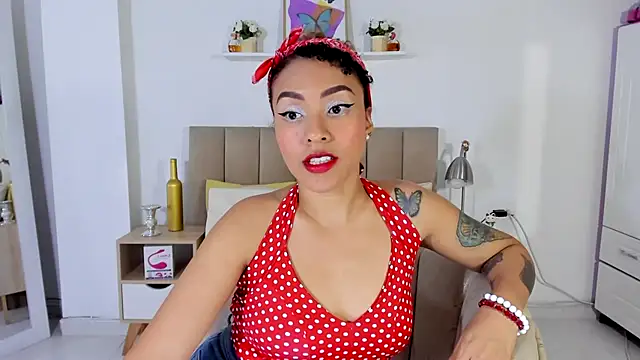 Zoe Gruber online show from 05-05-26, 11:19