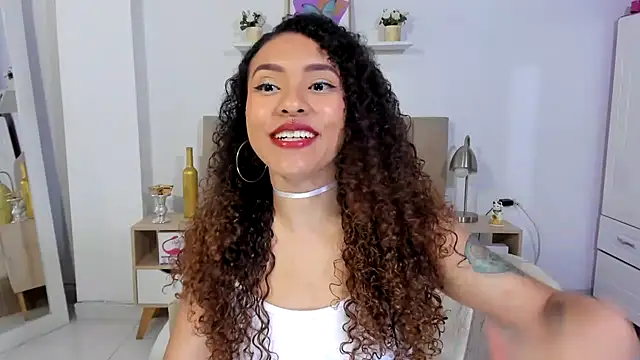Snapshot of Zoe_Gruber chatting on 07-10-26, 11:27 Zoe Gruber online show from 07-10-26, 11:27