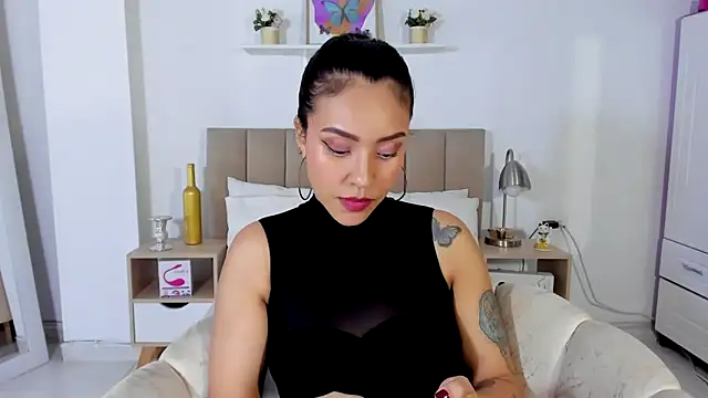 Zoe Gruber online show from 05-28-26, 11:21