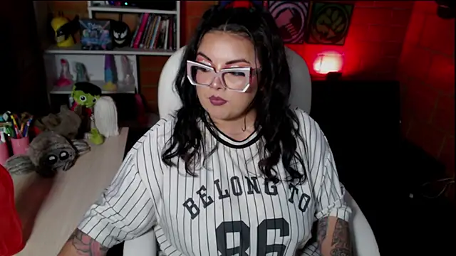 juliette rd online show from 11-06-25, 05:00