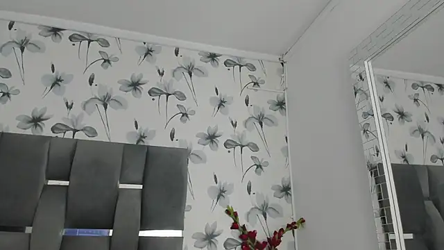 Snapshot of Ehotloveaxxx chatting on 09-23-25, 12:56 Ehotloveaxxx online show from 09-23-25, 12:56