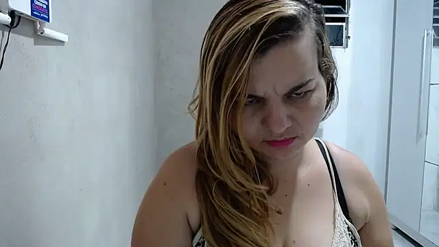 laiscibelle online show from 02-05-26, 04:41