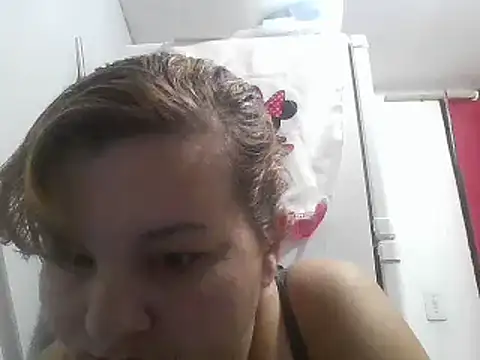 Snapshot of laiscibelle chatting on 02-23-25, 05:01 laiscibelle online show from 02-23-25, 05:01