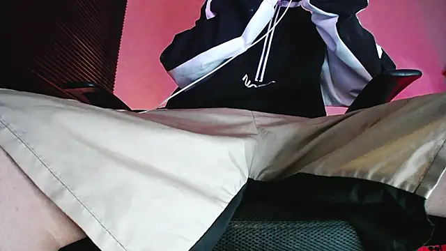 zacwatson  online show from 02-10-26, 12:31