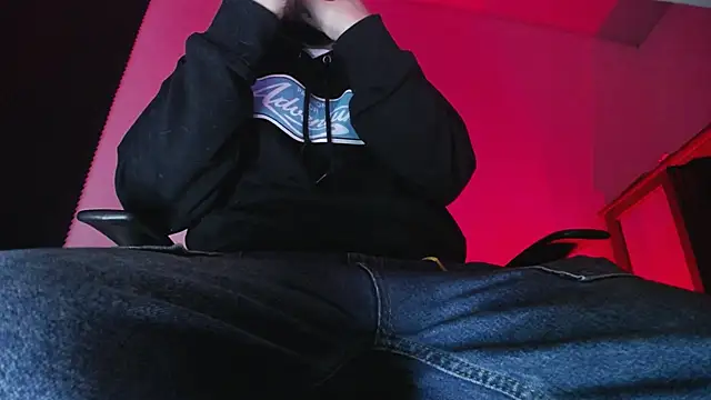 zacwatson  online show from 11-23-25, 03:16