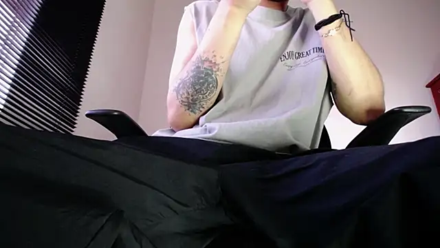 zacwatson  online show from 04-15-26, 10:32