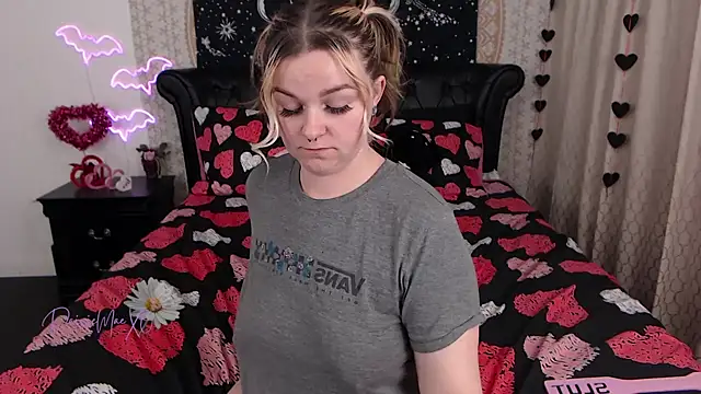 DaisieMaeXO online show from 02-12-25, 01:09