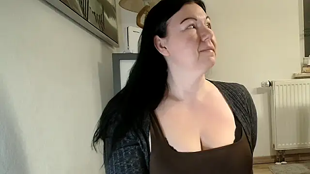 p6w official online show from 12-19-25, 04:49