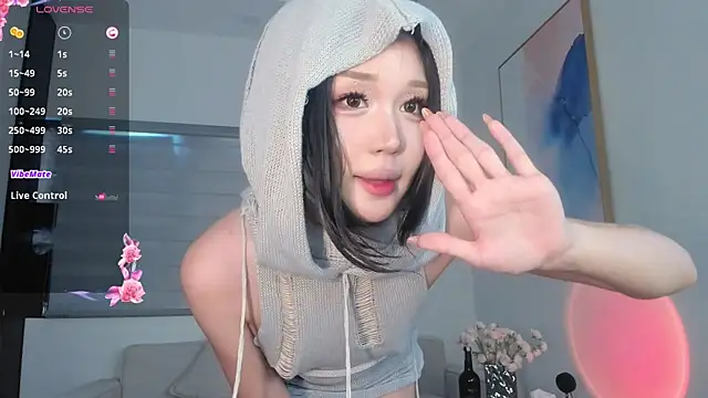 Snapshot of Aoki_sweet chatting on 06-09-26, 01:06 Aoki sweet online show from 06-09-26, 01:06