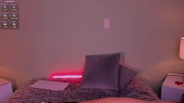 Sussy Bell01 online show from 03-22-25, 11:31