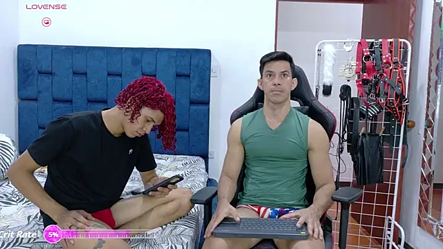 JoseRumbero26 online show from 09-30-25, 12:22