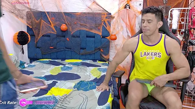 JoseRumbero26 online show from 10-18-25, 12:07