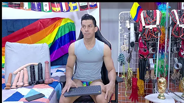 Snapshot of JoseRumbero26 chatting on 06-16-26, 10:59 JoseRumbero26 online show from 06-16-26, 10:59