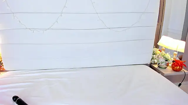 Lilly 2809  online show from 10-15-25, 04:22